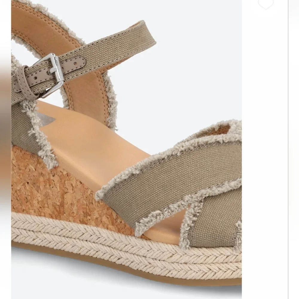 DV By Dolce Vita - Olive Wedge Sandals